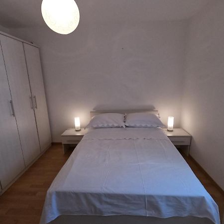 La Fragola Split Apartment Bagian luar foto