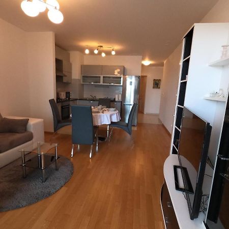 La Fragola Split Apartment Bagian luar foto